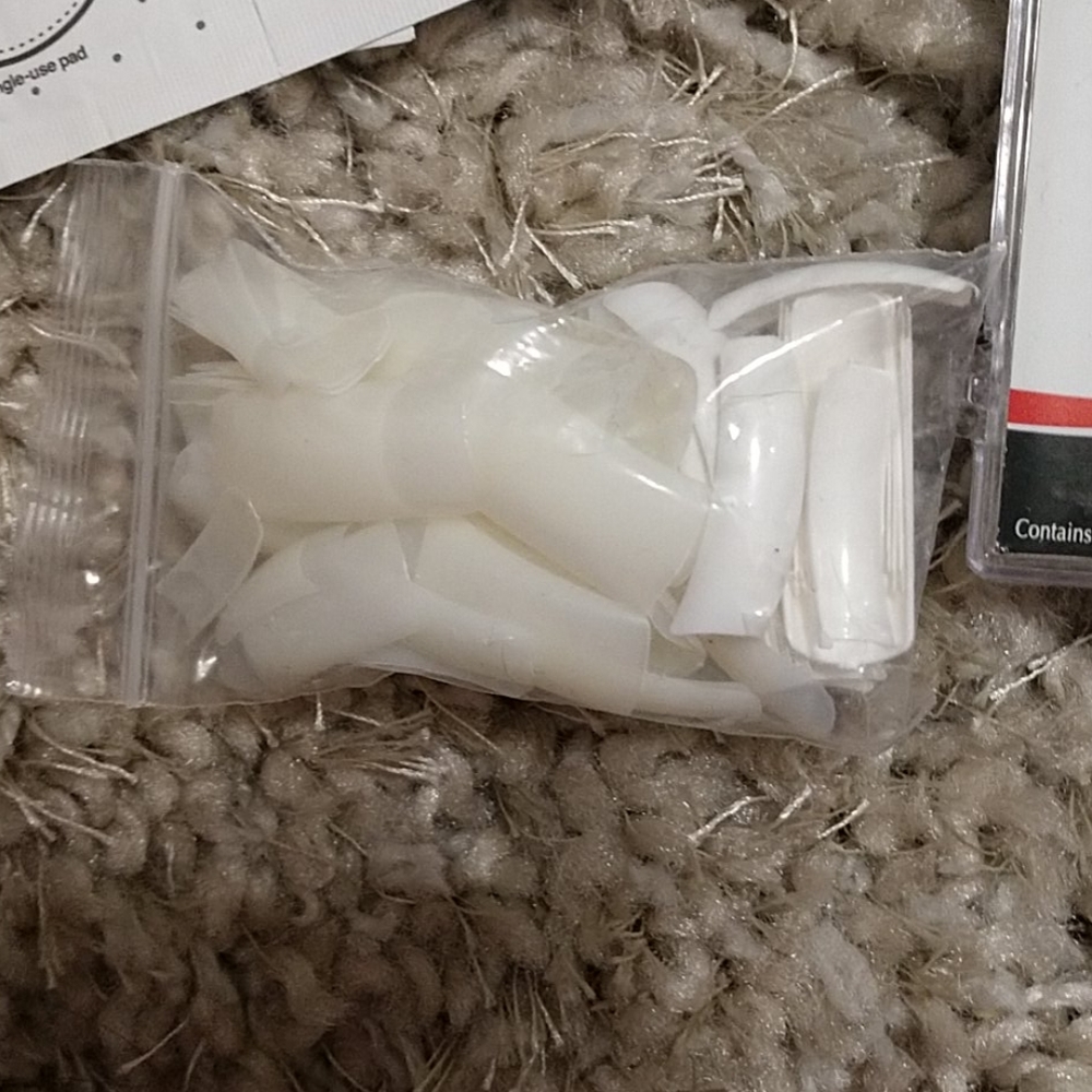 Nail set - Picture 3 of 7